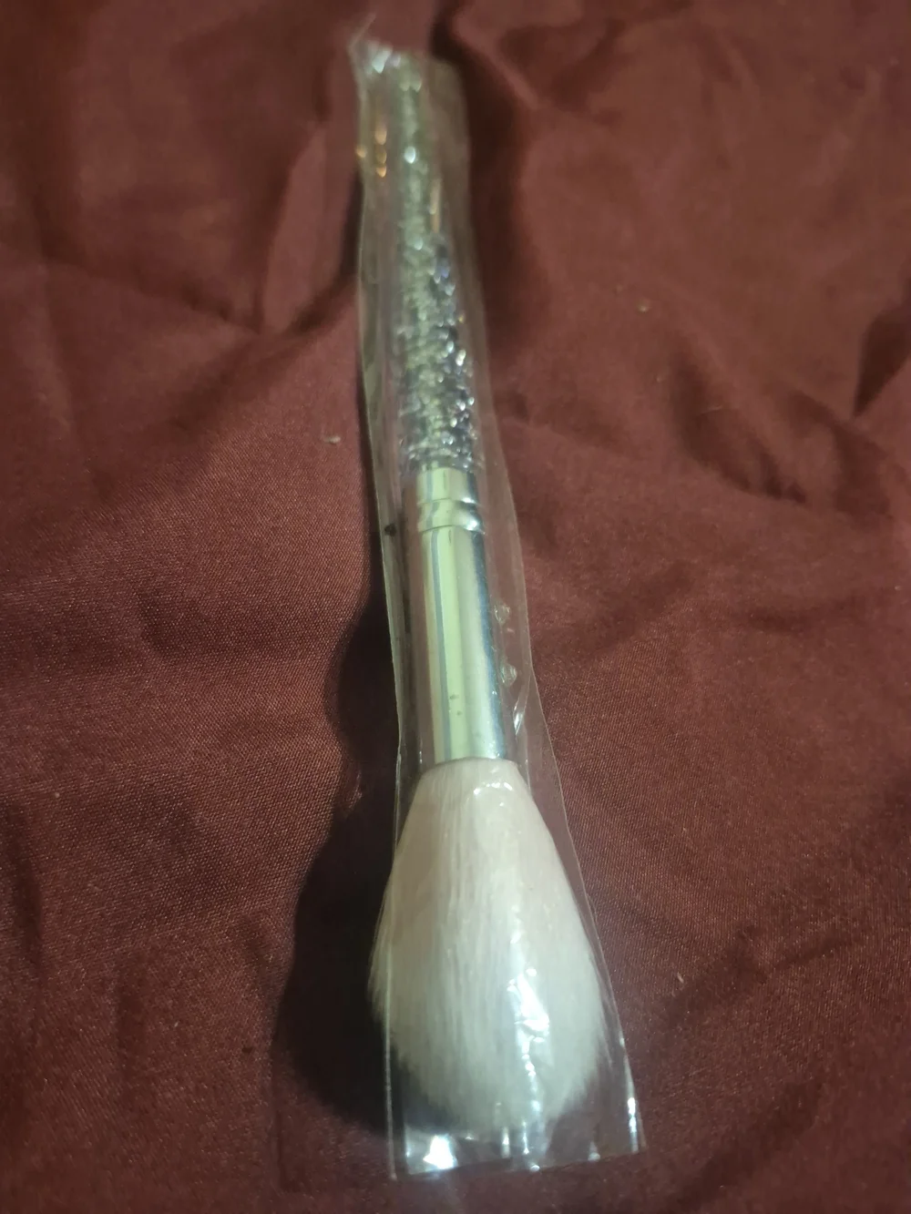 Luxury White Powder Brush With Glitter Handle for Women Makeup